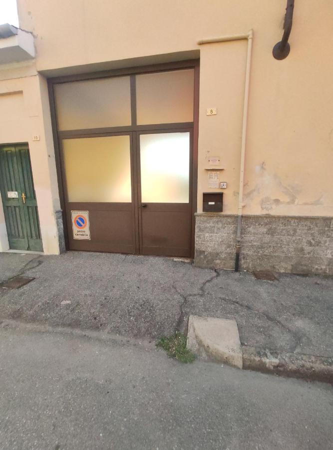 Appartamento C&Y Colombo Новара Экстерьер фото
